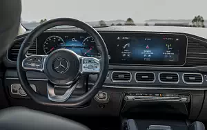   Mercedes-Benz GLS 580 4MATIC AMG Line (Diamond White) US-spec - 2019