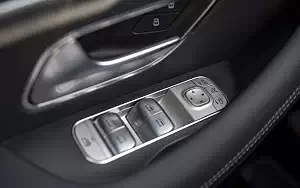   Mercedes-Benz GLS 580 4MATIC AMG Line (Diamond White) US-spec - 2019