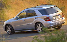   Mercedes-Benz ML550 - 2006