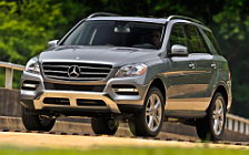   Mercedes-Benz ML350 4MATIC - 2012