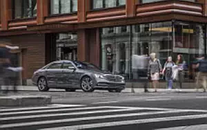   Mercedes-Benz S 450 4MATIC US-spec - 2017