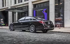   Mercedes-Benz S 560 4MATIC AMG Line US-spec - 2017