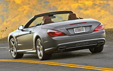   Mercedes-Benz SL550 US-spec - 2013