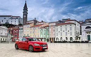   Mercedes-Benz A180 Style Package - 2012