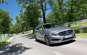   Mercedes-Benz A200 Style Package - 2012