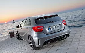   Mercedes-Benz A200 Style Package - 2012