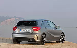   Mercedes-Benz A200 Style Package - 2012