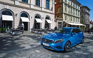  Mercedes-Benz A200 - 2012