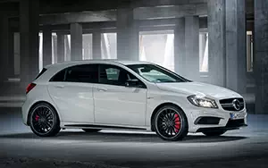   Mercedes-Benz A45 AMG - 2013