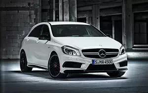   Mercedes-Benz A45 AMG - 2013