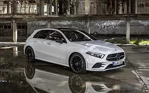   Mercedes-Benz A 180 d AMG Line - 2018