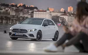   Mercedes-Benz A 200 AMG Line - 2018