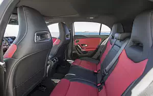   Mercedes-Benz A 200 AMG Line - 2018