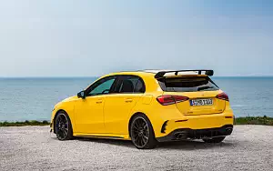   Mercedes-AMG A 35 4MATIC - 2018