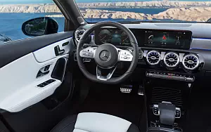   Mercedes-Benz A-class AMG Line - 2018