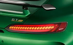   Mercedes-AMG GT R - 2016