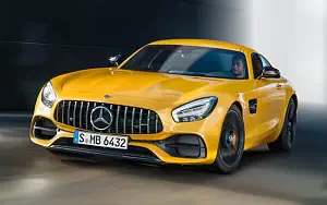   Mercedes-AMG GT S - 2017