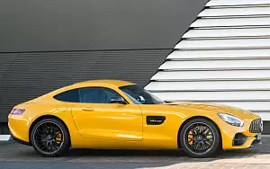   Mercedes-AMG GT S - 2017