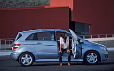   Mercedes-Benz B200 CDI 2005