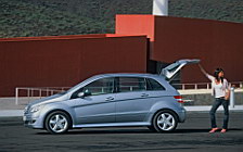   Mercedes-Benz B200 CDI 2005