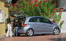   Mercedes-Benz B200 CDI 2005