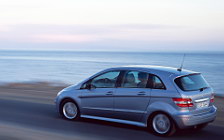   Mercedes-Benz B200 CDI 2005