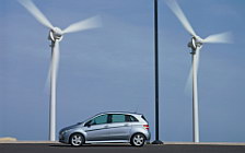   Mercedes-Benz B200 CDI 2005