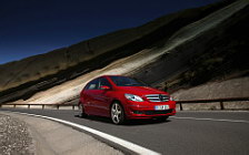   Mercedes-Benz B200 Turbo 2005