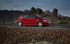   Mercedes-Benz B200 Turbo 2005