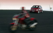  Mercedes-Benz B200 Turbo 2005