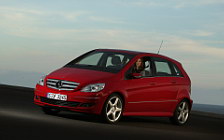   Mercedes-Benz B200 Turbo 2005