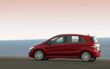   Mercedes-Benz B200 Turbo 2005