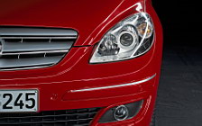   Mercedes-Benz B200 Turbo 2005