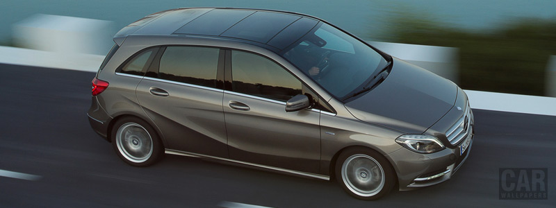   Mercedes-Benz B180 CDI - 2011 - Car wallpapers