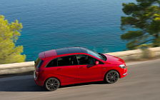   Mercedes-Benz B200 - 2011