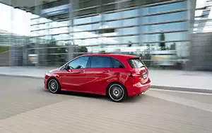   Mercedes-Benz B250 4MATIC AMG Line - 2014