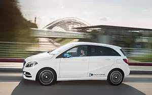   Mercedes-Benz B-class Electric Drive - 2014
