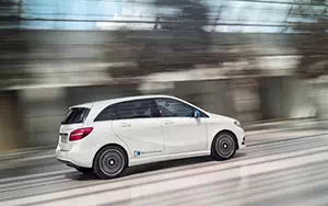   Mercedes-Benz B-class Electric Drive - 2014