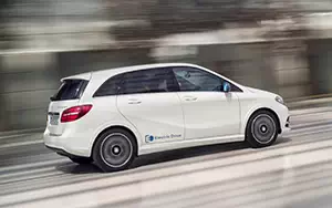   Mercedes-Benz B-class Electric Drive - 2014
