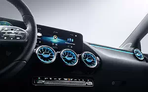   Mercedes-Benz B-class AMG Line - 2019