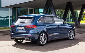   Mercedes-Benz B-class - 2019