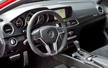   Mercedes-Benz C63 AMG Coupe Black Series - 2011