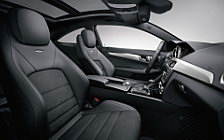  Mercedes-Benz C-Class Coupe C63 AMG - 2011