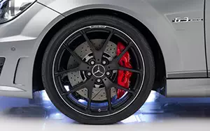  Mercedes-Benz C63 AMG Coupe Edition 507 - 2013