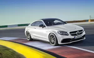   Mercedes-AMG C 63 S Coupe - 2009