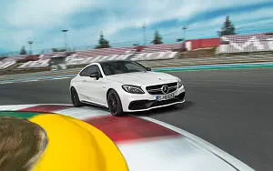   Mercedes-AMG C 63 S Coupe - 2009