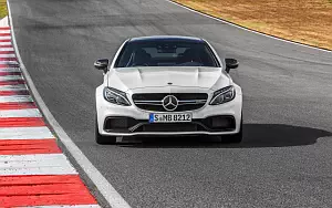   Mercedes-AMG C 63 S Coupe - 2009