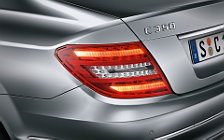   Mercedes-Benz C350 - 2011
