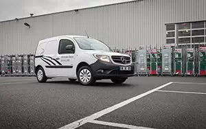   Mercedes-Benz Citan 109 CDI Mobile Workshop Arobus - 2013