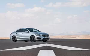   Mercedes-Benz CLA250 Edition 1 - 2013